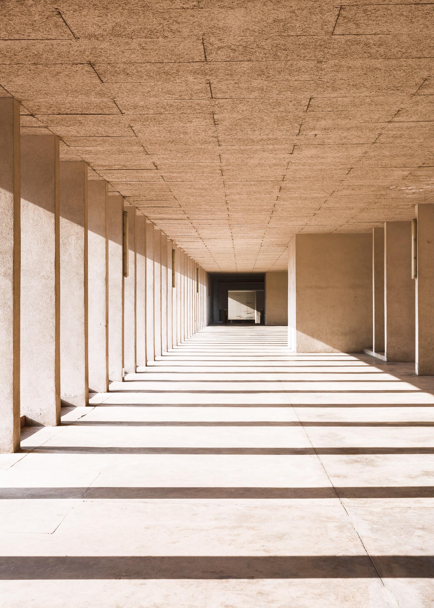 Wide shot of the Condominio Monte Amiata exterior